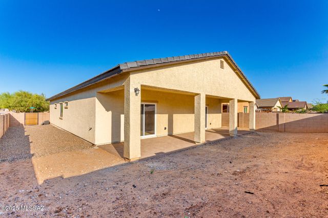 6650 S Cut Bow Drive, Tucson, AZ 85757