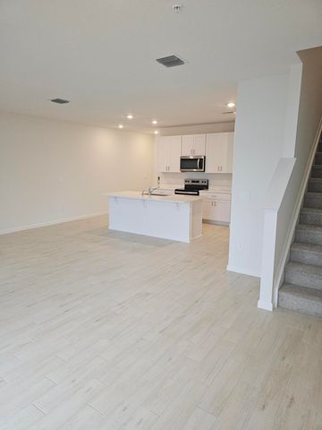 621 Salisbury Circle, Fort Pierce, FL 34982