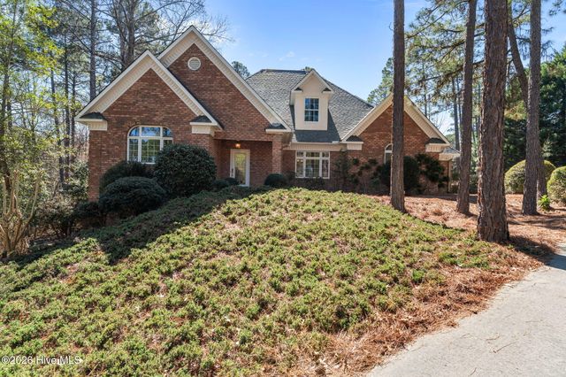22 Lochmere Drive, Pinehurst, NC 28374