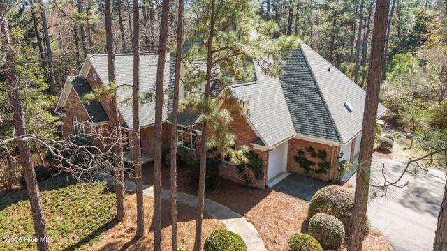 22 Lochmere Drive, Pinehurst, NC 28374