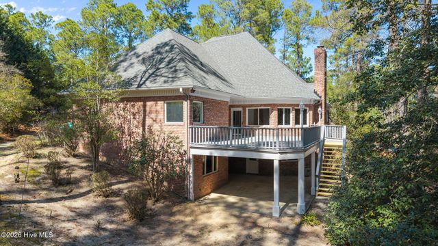 22 Lochmere Drive, Pinehurst, NC 28374