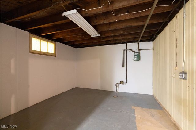 1478 Bunts Road, Lakewood, OH 44107