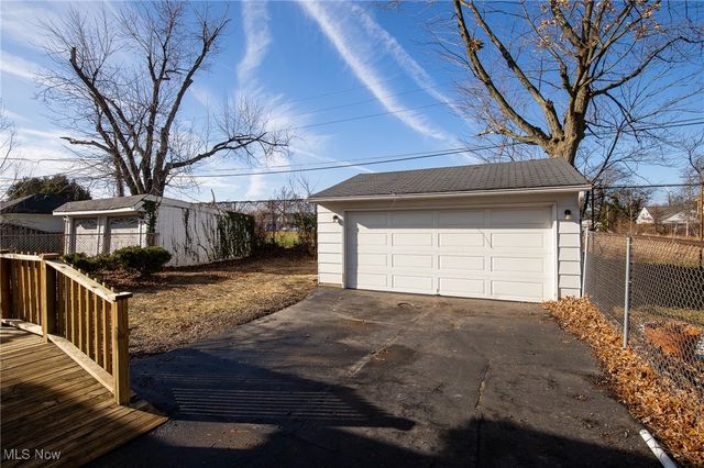 1478 Bunts Road, Lakewood, OH 44107