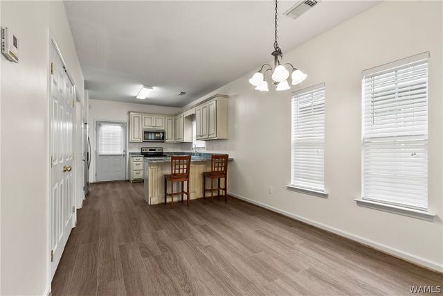 9839 Moonlight Dr, Tuscaloosa, AL 35405