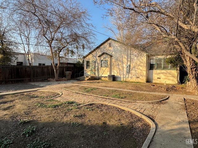 331 Flower Street, Bakersfield, CA 93305