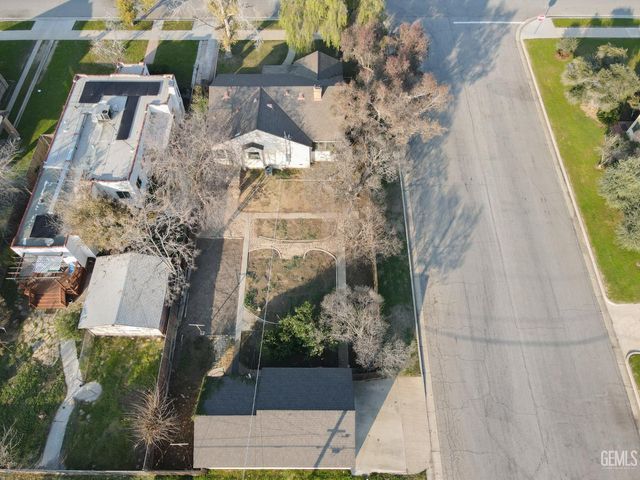 331 Flower Street, Bakersfield, CA 93305