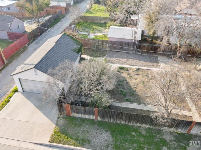 331 Flower Street, Bakersfield, CA 93305