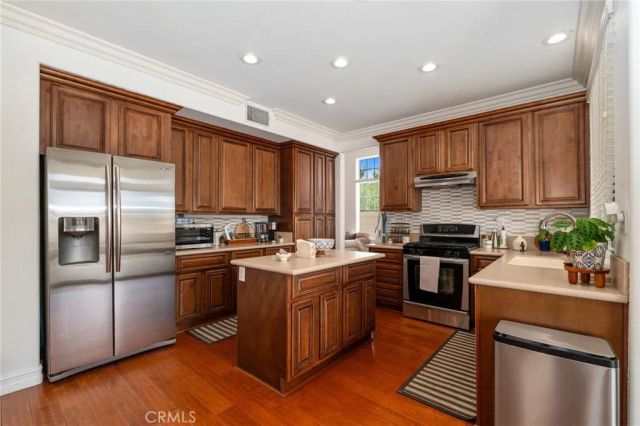 908 N Temescal, Corona, CA 92879