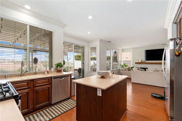 908 N Temescal, Corona, CA 92879