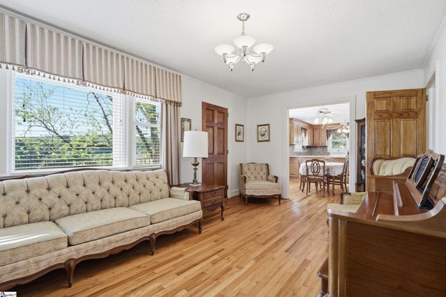 659 Arlington Road, Greer, SC 29651