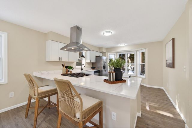 8295 Jewel Avenue S, Cottage Grove, MN 55016