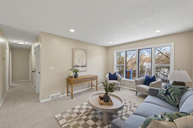 8295 Jewel Avenue S, Cottage Grove, MN 55016