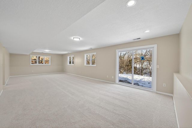 8295 Jewel Avenue S, Cottage Grove, MN 55016