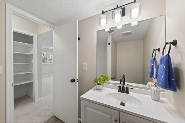 8295 Jewel Avenue S, Cottage Grove, MN 55016