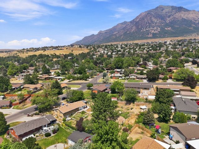 3082 N 300 E, North Ogden, UT 84414
