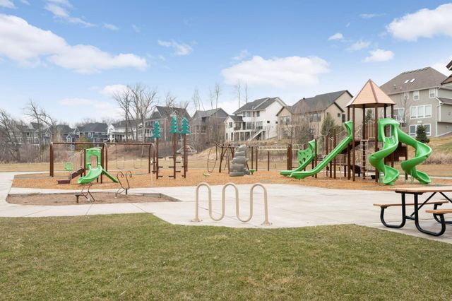 13775 54th Avenue N, Plymouth, MN 55446