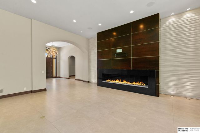 17445 Valley Drive, Omaha, NE 68130