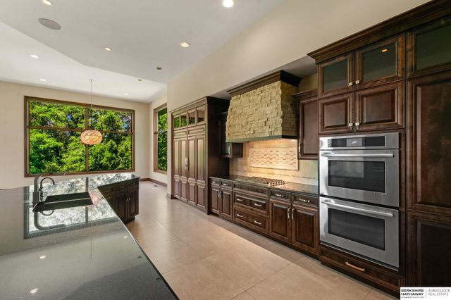 17445 Valley Drive, Omaha, NE 68130