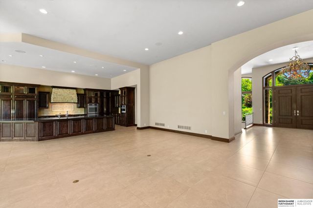 17445 Valley Drive, Omaha, NE 68130