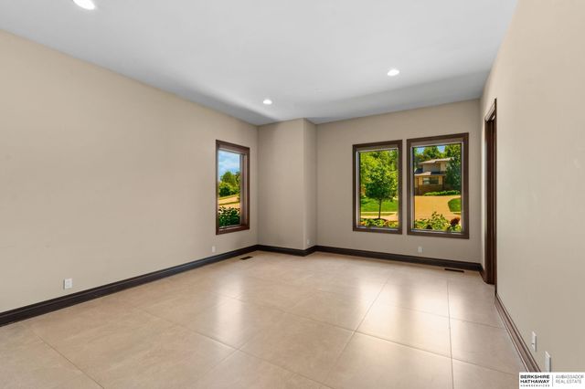 17445 Valley Drive, Omaha, NE 68130