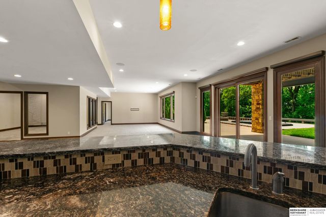 17445 Valley Drive, Omaha, NE 68130