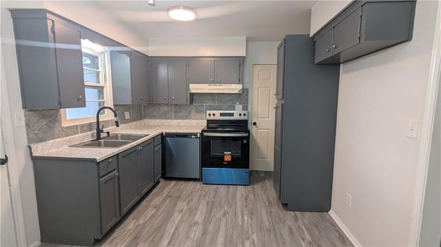 4002 S Hocker Avenue, Independence, MO 64055