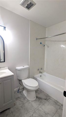4002 S Hocker Avenue, Independence, MO 64055