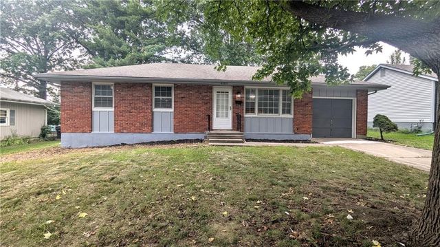 4002 S Hocker Avenue, Independence, MO 64055