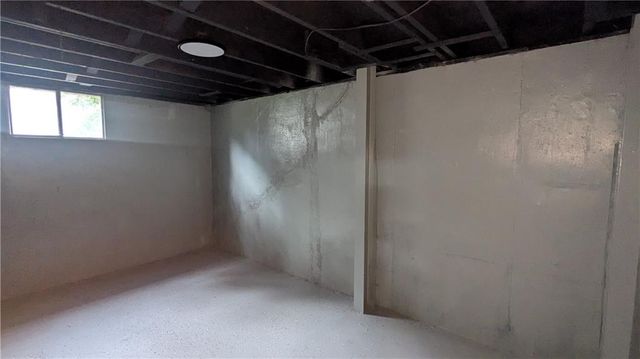 4002 S Hocker Avenue, Independence, MO 64055