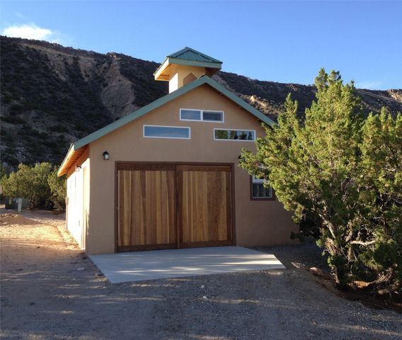 140 Cerrito De Baca, Ojo Caliente, NM 87549