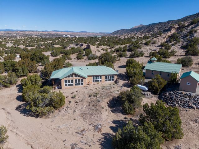 140 Cerrito De Baca, Ojo Caliente, NM 87549