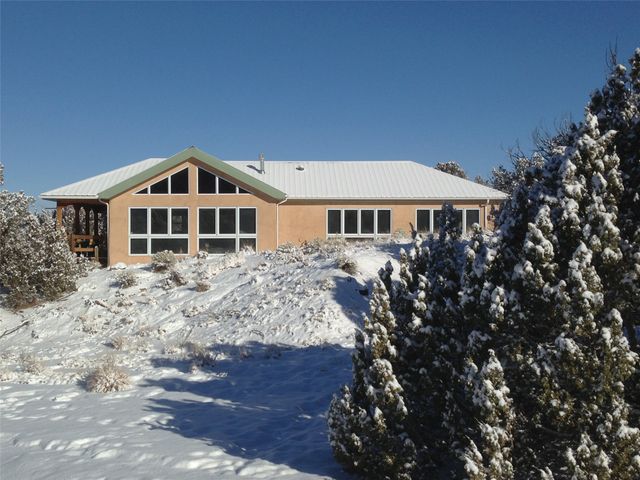140 Cerrito De Baca, Ojo Caliente, NM 87549