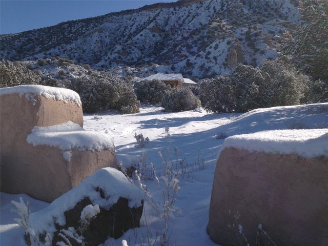 140 Cerrito De Baca, Ojo Caliente, NM 87549