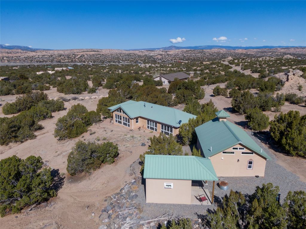 140 Cerrito De Baca, Ojo Caliente, NM 87549