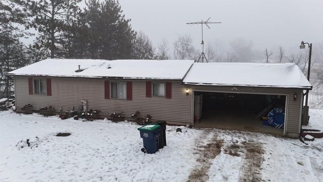 N1240 OTTER PONDS LANE, Keshena, WI 54135