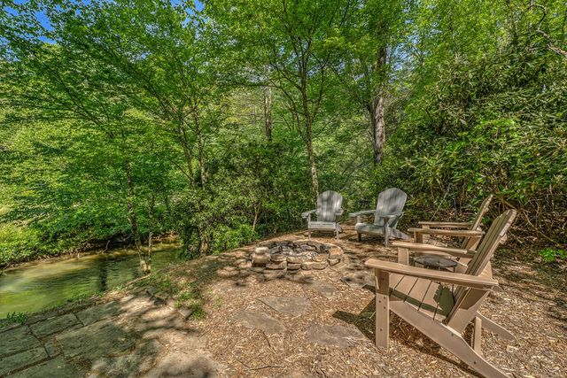 88 Cumberland Lane, Epworth, GA 30541