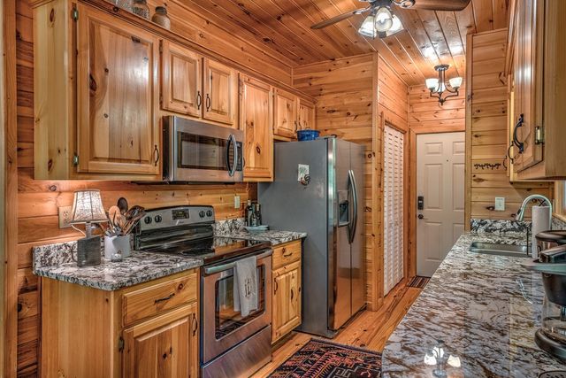 88 Cumberland Lane, Epworth, GA 30541