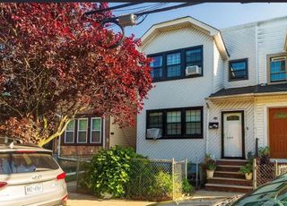21804 137th Avenue, Springfield Gardens, NY 11413