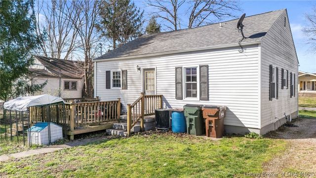 303 N Park Avenue, Crothersville, IN 47229