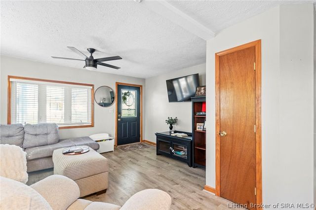 303 N Park Avenue, Crothersville, IN 47229