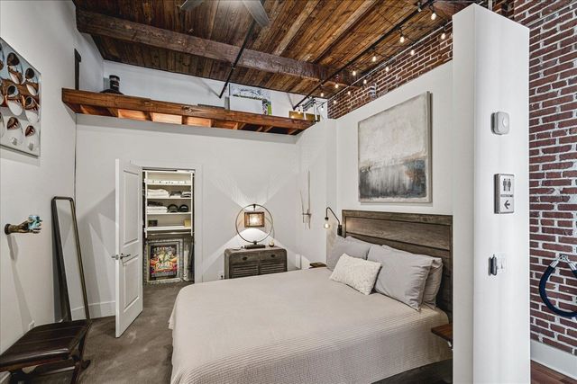 420 S Front St Apt 505, Memphis, TN 38103