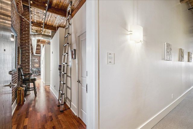 420 S Front St Apt 505, Memphis, TN 38103