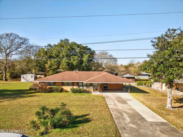 105 Suffolk Drive, Long Beach, MS 39560