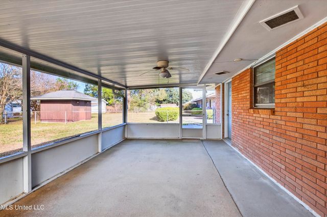 105 Suffolk Drive, Long Beach, MS 39560