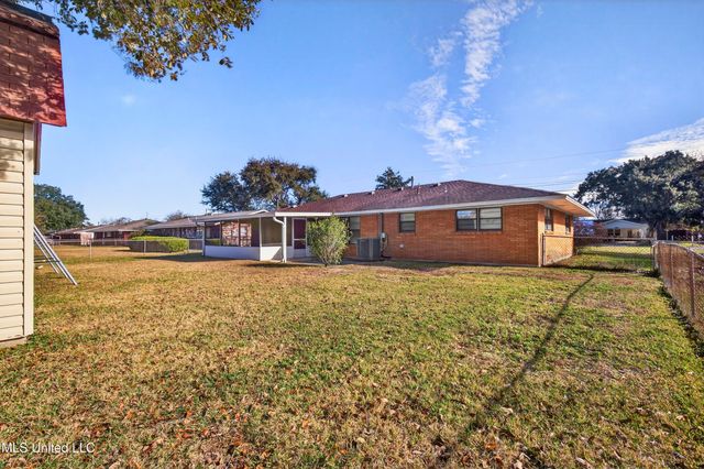 105 Suffolk Drive, Long Beach, MS 39560