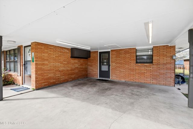 105 Suffolk Drive, Long Beach, MS 39560