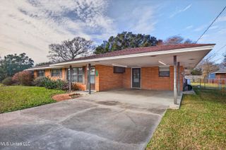 105 Suffolk Drive, Long Beach, MS 39560