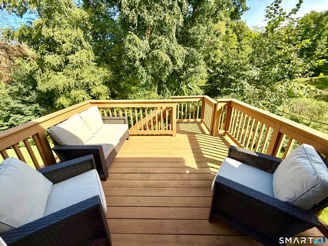 1073 Augusta Drive 1073, Oxford, CT 06478