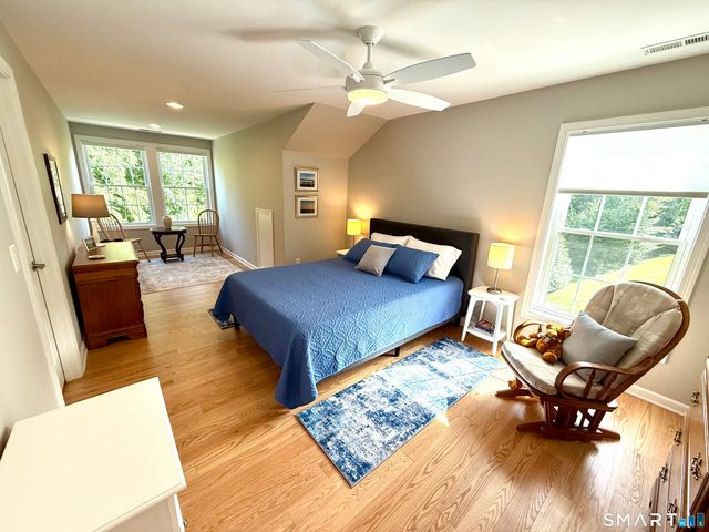 1073 Augusta Drive 1073, Oxford, CT 06478