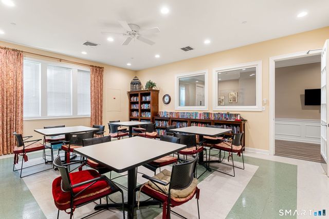 1073 Augusta Drive 1073, Oxford, CT 06478